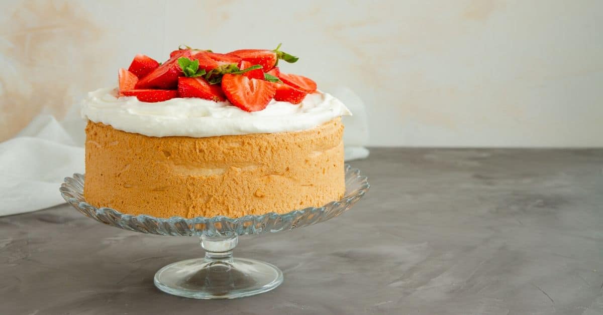Can You Freeze Angel Food Cake to Eat Later?